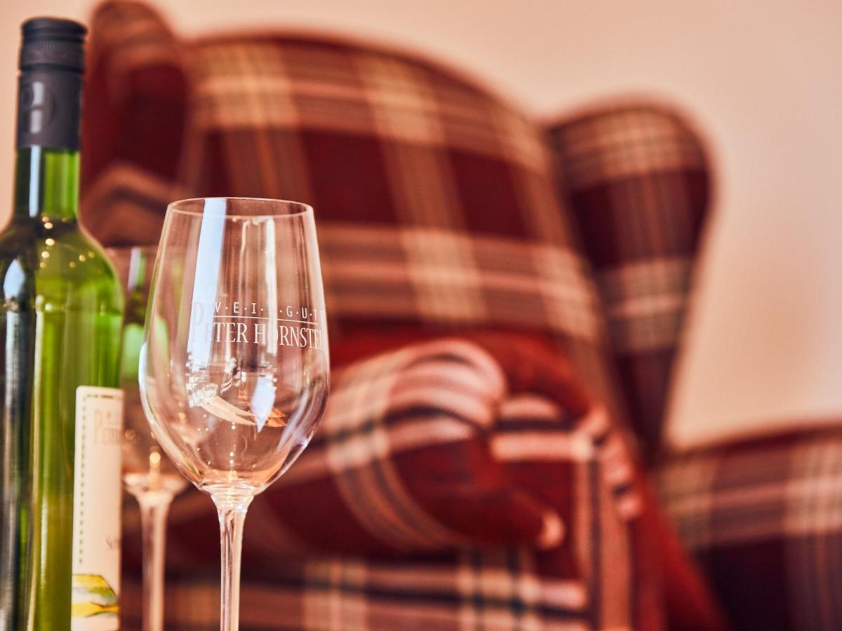 Hotel Hornstein - Weingut, Vinothek & Gastronomie Nonnenhorn Eksteriør billede