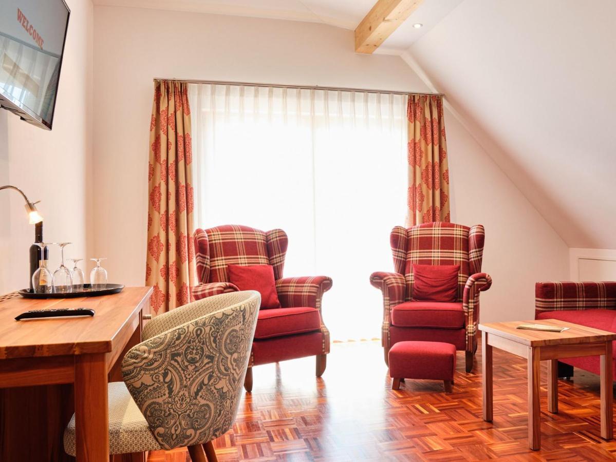 Hotel Hornstein - Weingut, Vinothek & Gastronomie Nonnenhorn Eksteriør billede