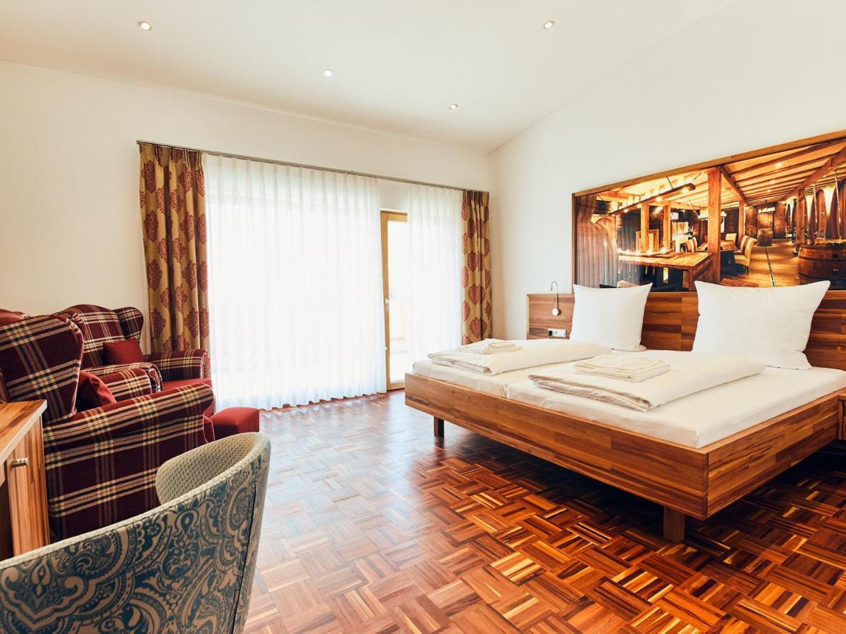 Hotel Hornstein - Weingut, Vinothek & Gastronomie Nonnenhorn Eksteriør billede