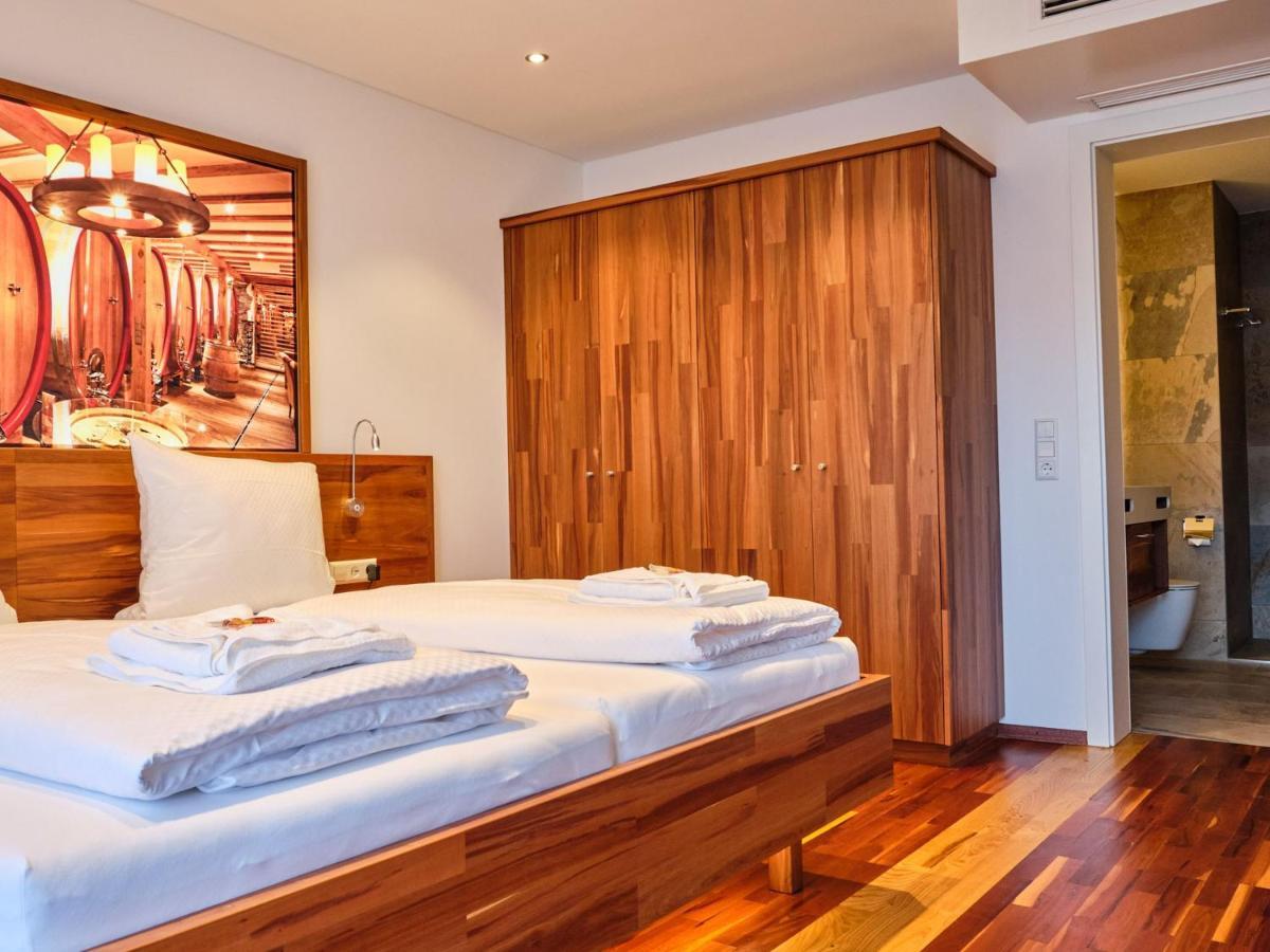Hotel Hornstein - Weingut, Vinothek & Gastronomie Nonnenhorn Eksteriør billede